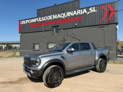 Usado Ford Ranger Raptor 210 CV (154 kW) 2023 Gris / plata Pickup/Camioneta
