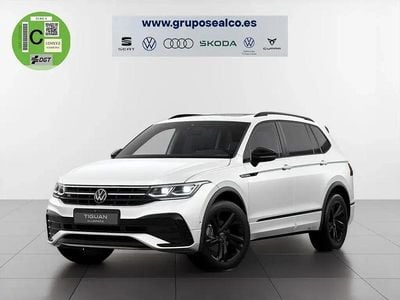 Begagnad VW Tiguan Allspace R-line 150 HK (110 kW) 2024 Vit SUV