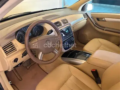Usado Mercedes R320 224 CV (164 kW) 2006 Negro Monovolumen
