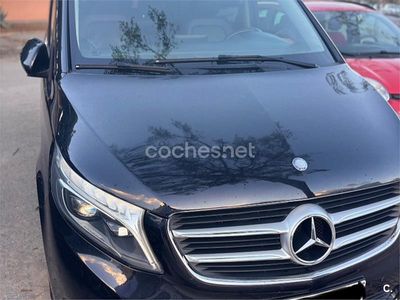Mercedes V220