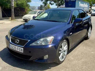 Usado Lexus IS250 President Line 208 CV (152 kW) 2007 Azul Berlina