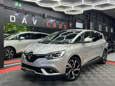 Begagnad Renault Grand Scénic IV Zen 120 HK (88 kW) 2019 Grå Minibuss