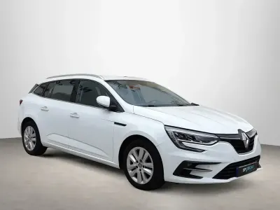 Begagnad Renault Mégane II Business 115 HK (84 kW) 2021 Vit Sedan