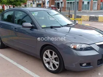 Usado Mazda 3 Sportive 109 CV (80 kW) 2007 Gris / plata Berlina