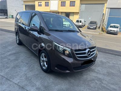 Mercedes V220