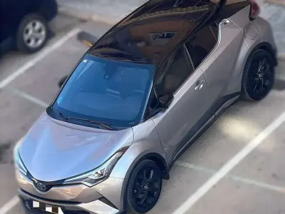 Usado Toyota C-HR+ Plus 98 CV (72 kW) 2016 Gris SUV