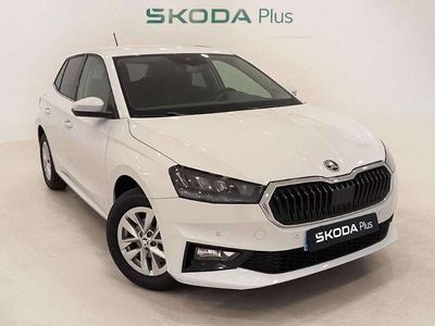 Usado Skoda Fabia Selection 95 CV (69 kW) 2024 Blanco Utilitario