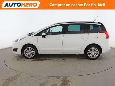 Usado Peugeot 5008 Allure 131 CV (96 kW) 2016 Blanco Monovolumen