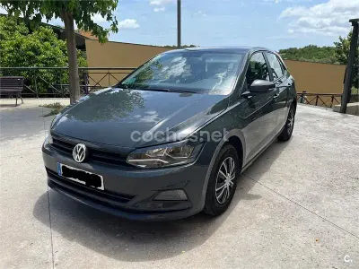 Usado VW Polo Edition 75 CV (55 kW) 2018 Gris / plata Utilitario
