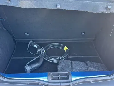 Usado Dacia Spring Comfort Plus 33 kW (45 CV) 2022 Azul cenote Utilitario