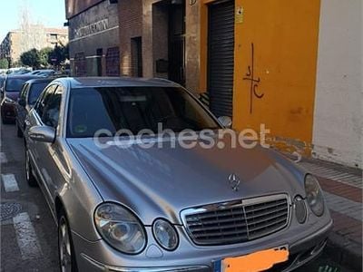 Mercedes E320