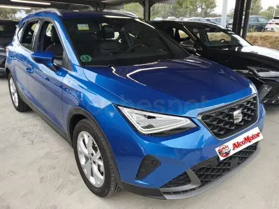 Usado Seat Arona FR 115 CV (84 kW) 2025 Azul SUV
