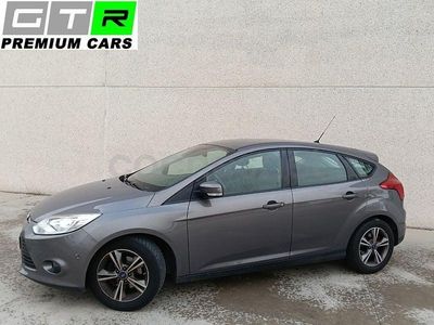 Usado Ford Focus Titanium 115 CV (84 kW) 2014 Gris / plata Berlina