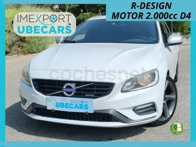Usado Volvo V60 R-Design Momentum 190 CV (139 kW) 2016 Blanco Familiar