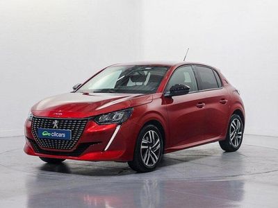 Usado Peugeot 208 Allure 100 CV (73 kW) 2023 Rojo Utilitario