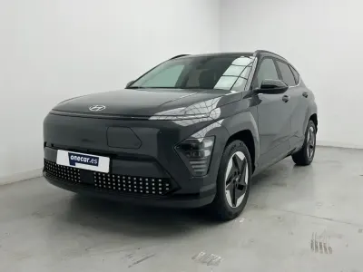 Usado Hyundai Kona 114 kW (156 HP) 2024 Cinzento SUV