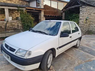 Usado Citroën Saxo 60 CV (44 kW) 1998 Blanco Utilitario