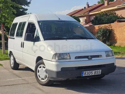 Usado Citroën Jumpy Comfort 71 CV (52 kW) 2002 Blanco Monovolumen
