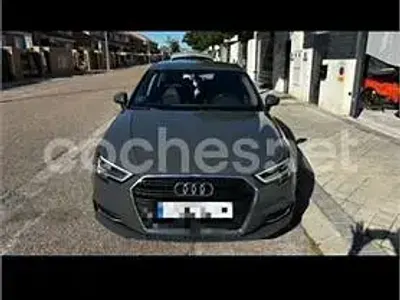 Używany Audi A3 131 KM (96 kW) 2020 Szary Sedan/Limuzyna