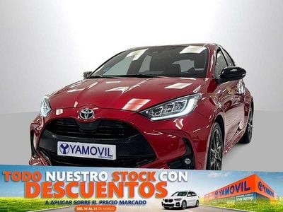 Usado Toyota Yaris Hybrid Style 116 CV (85 kW) 2023 Rojo Utilitario