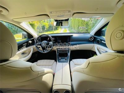 Usado Mercedes E300 306 CV (225 kW) 2020 Azul Familiar