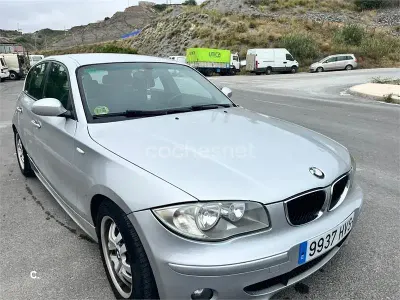 Usado BMW 118 122 CV (89 kW) 2004 Gris / plata Utilitario