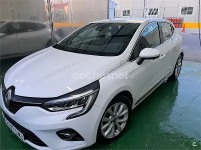 Usado Renault Clio V Zen 100 CV (73 kW) 2021 Blanco Berlina