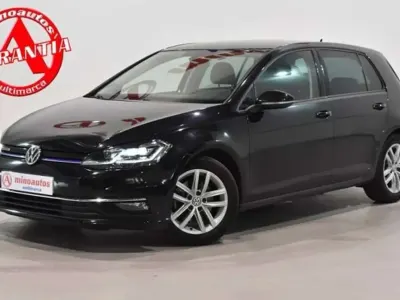 Usado VW Golf VII Sportline 131 CV (96 kW) 2019 Negro Utilitario