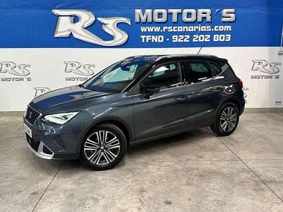 Usado Seat Arona Xperience 110 CV (80 kW) 2023 Gris SUV