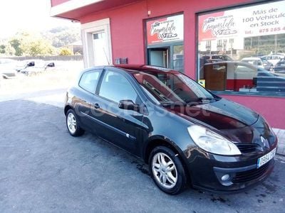Negro Usado 2006 Renault Clio II Dynamique Berlina | 3600 € (Precio justo)