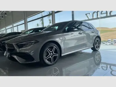 Usado Mercedes A250 218 CV (160 kW) 2024 Gris Berlina