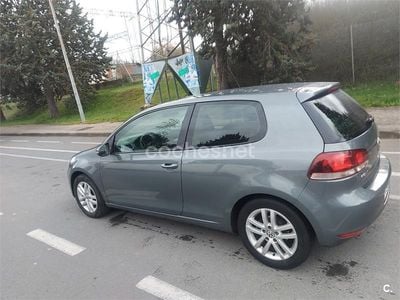 Usado VW Golf 105 CV (77 kW) 2011 Gris / plata Descapotable