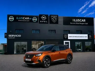 Usado Peugeot 2008 Allure 131 CV (96 kW) 2023 Naranja SUV