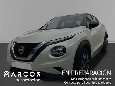 Usado Nissan Juke Acenta 114 CV (83 kW) 2022 Blanco everest (solido) negro SUV