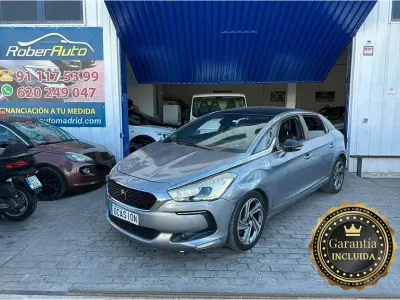 Usado DS Automobiles DS5 Style 181 CV (133 kW) 2016 Gris / plata Utilitario