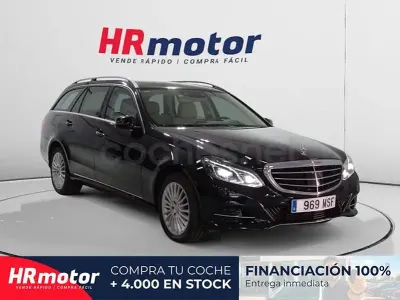 Usado Mercedes E300 231 CV (169 kW) 2015 Azul Familiar