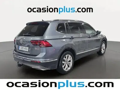 Usado VW Tiguan Allspace Sportline 190 CV (139 kW) 2018 Gris / plata SUV