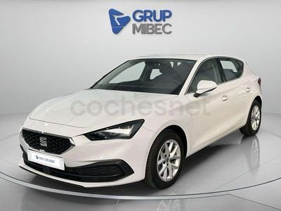 Usado Seat Leon Style 116 CV (85 kW) 2024 Blanco Berlina