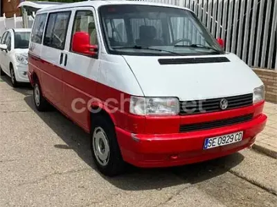Usado VW Caravelle Trendline 102 CV (75 kW) 2013 Rojo Van