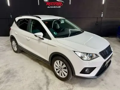 Usado Seat Arona Style Plus 110 CV (80 kW) 2021 Blanco SUV