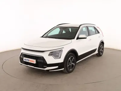 Usado Kia Niro 141 CV (103 kW) 2022 Blanco SUV