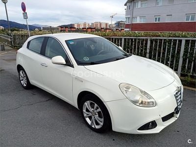 Blanco Usado 2011 Alfa Romeo Giulietta Progression Berlina | 6500 € (Precio justo)