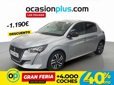 Usado Peugeot 208 Allure 102 CV (75 kW) 2023 Gris Utilitario