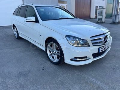 Usado Mercedes C220 Avantgarde 170 CV (125 kW) 2013 Blanco Familiar