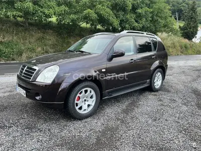 Usado SsangYong Rexton II Limited 165 CV (121 kW) 2008 Granate SUV