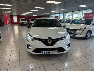 Usado Renault Clio V Equilibre 100 CV (73 kW) 2022 Blanco Berlina