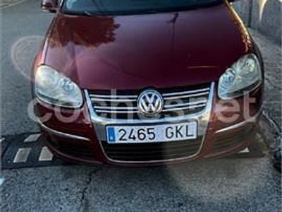 Usado VW Golf V Advance 140 CV (102 kW) 2009 Rojo Familiar