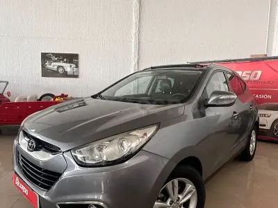 Usado Hyundai ix35 135 CV (99 kW) 2013 Gris / plata SUV