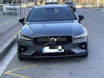 Usado Volvo V60 R-Design 190 CV (139 kW) 2020 Gris / plata Familiar