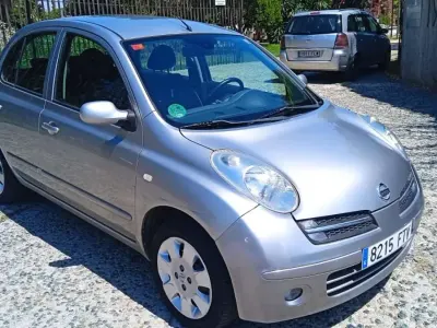 Usado Nissan Micra Acenta 88 CV (64 kW) 2007 Gris Utilitario